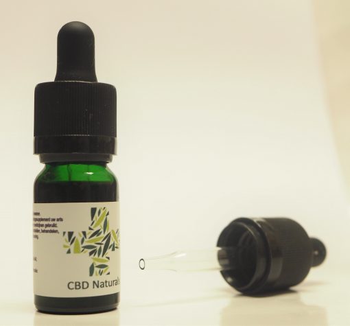 CBD flesje met handige pipet